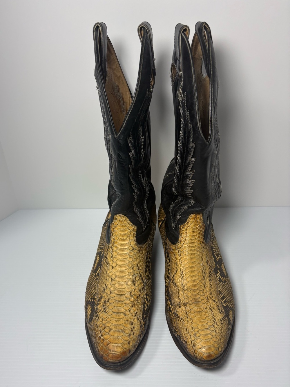Vintage Exotic Python Leather Western Boots Black & Tan Men's Size 7